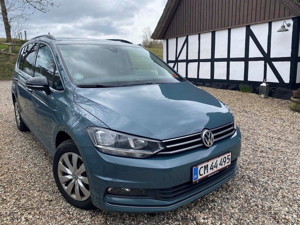 VW Touran 1,6 TDi 115 IQ.Drive DSG 7prs 5d