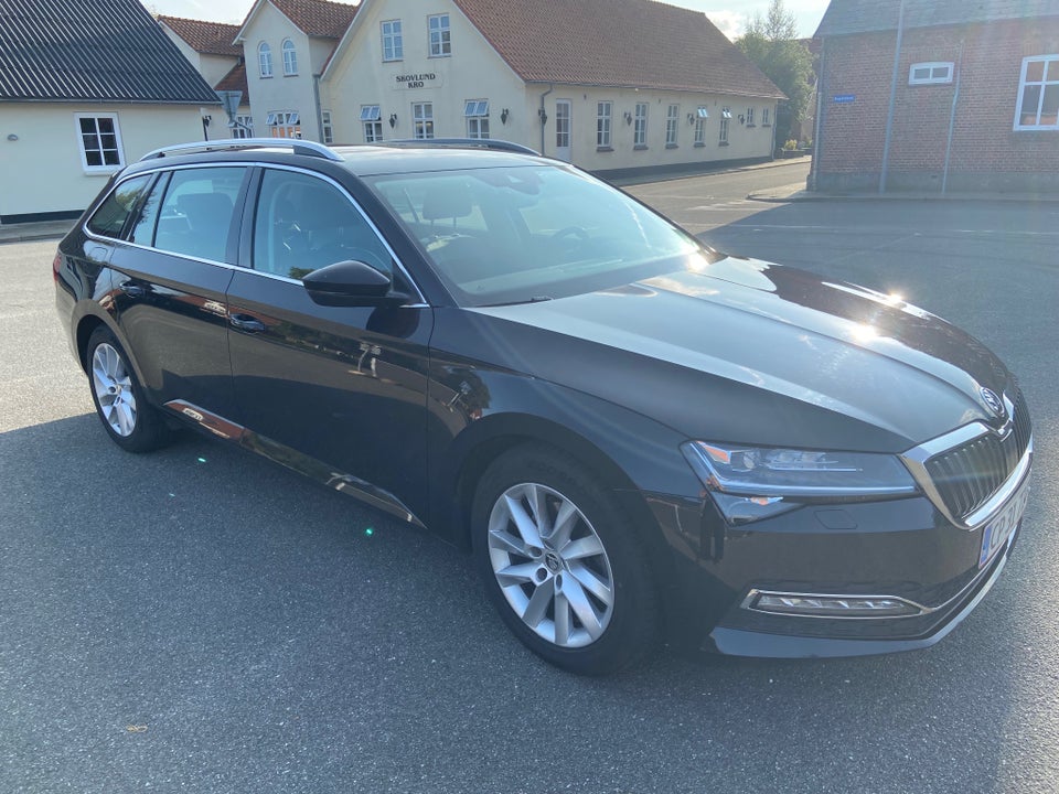 Skoda Superb 2,0 TDi 150 Style Combi DSG 5d