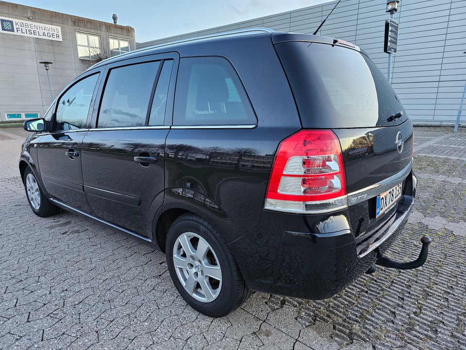 Opel Zafira 1,8 16V 140 Enjoy aut. 7prs 5d