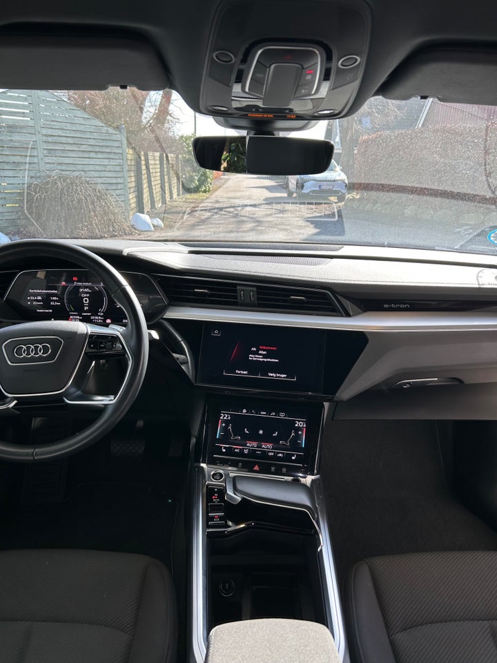 Audi e-tron 50 S-line Prestige Sportback quattro 5d