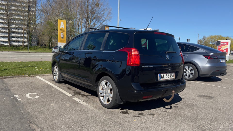Peugeot 5008 2,0 HDi 150 Premium 7prs 5d
