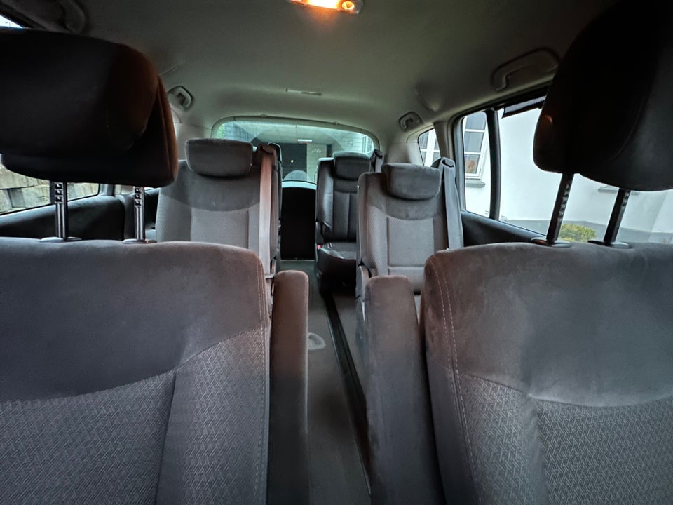 Renault Espace 2,0 dCi 130 Expression Comfort 5d