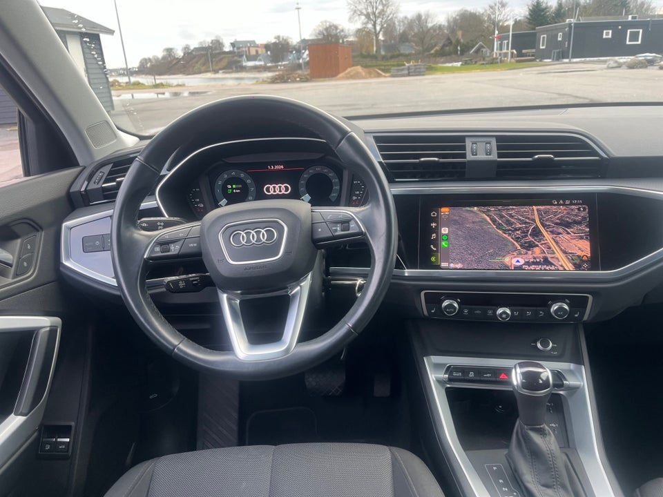 Audi Q3 45 TFSi e Attitude plus S-tr. 5d