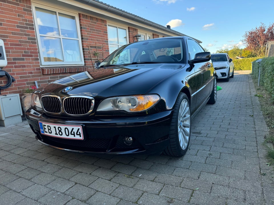 BMW 320i 2,2 Coupé aut. 2d