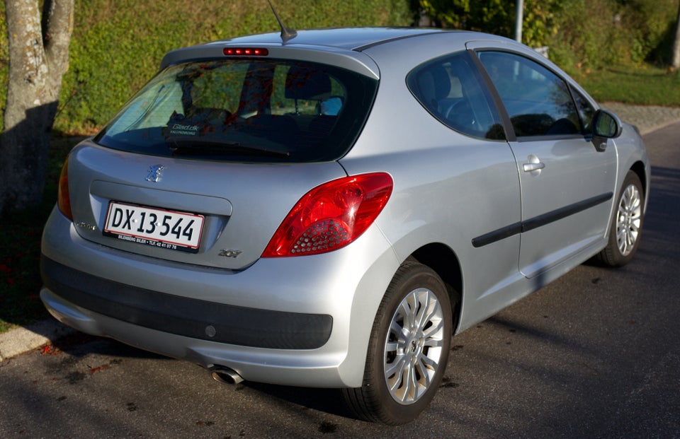 Peugeot 207 1,6 S16 3d