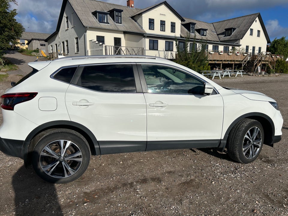 Nissan Qashqai 1,6 dCi 130 N-Connecta X-tr. 5d