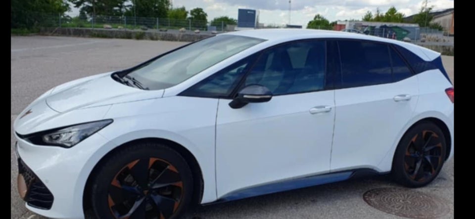 Cupra Born 58 Dinamica Pack High 5d