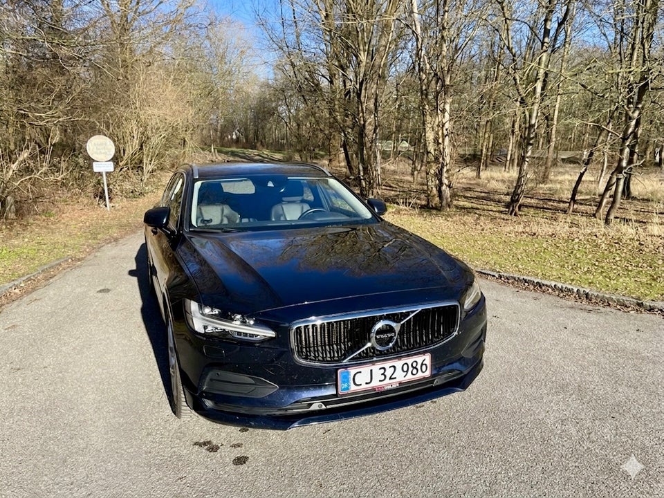 Volvo V90 2,0 T4 190 Momentum aut. 5d
