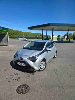 Toyota Aygo 1,0 VVT-i x-play x-shift 5d