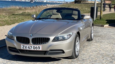 BMW Z4 2,5 sDrive23i Roadster Benzin modelår 2009 km 157000 Champagnemetal ABS airbag service ok ful