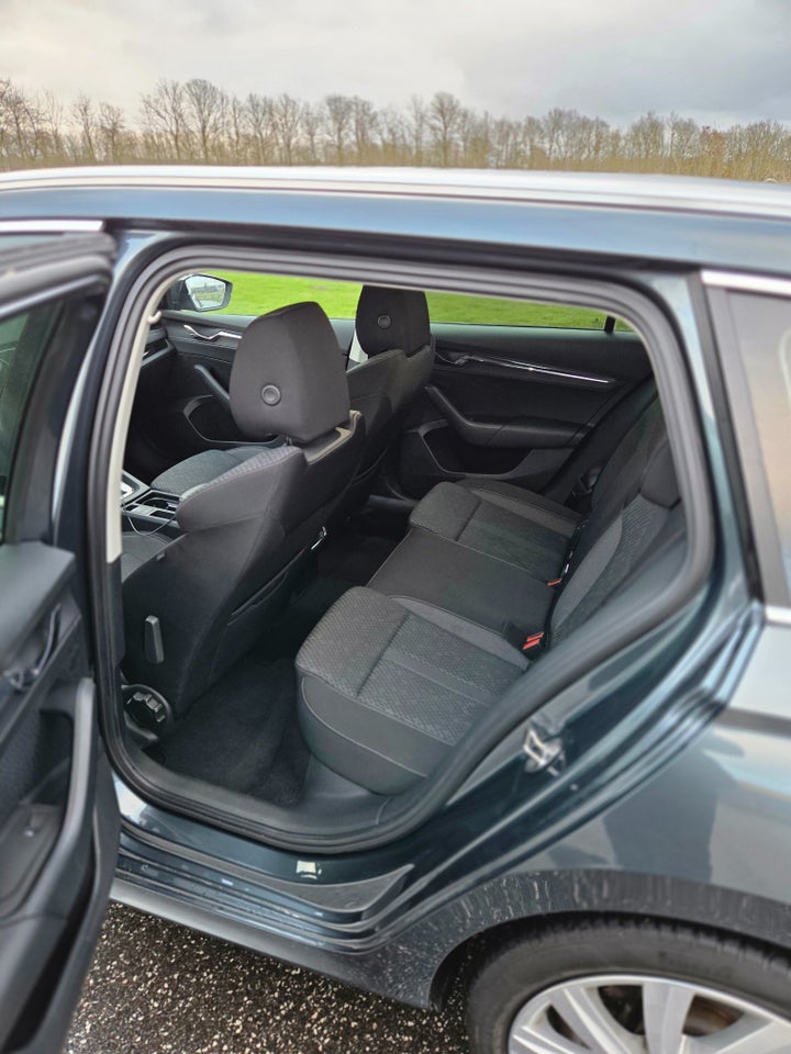 Skoda Octavia 1,4 TSi iV Plus Combi DSG 5d