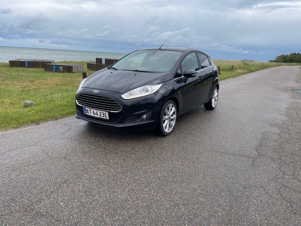 Ford Fiesta 1,6 TDCi 95 Titanium 5d