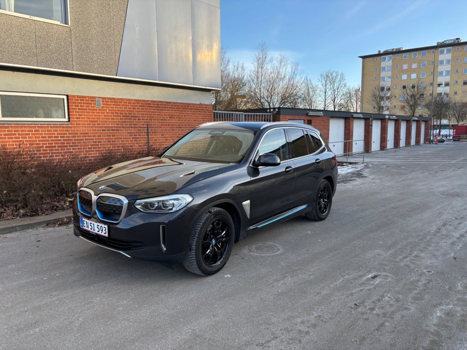 BMW iX3 Charged 5d