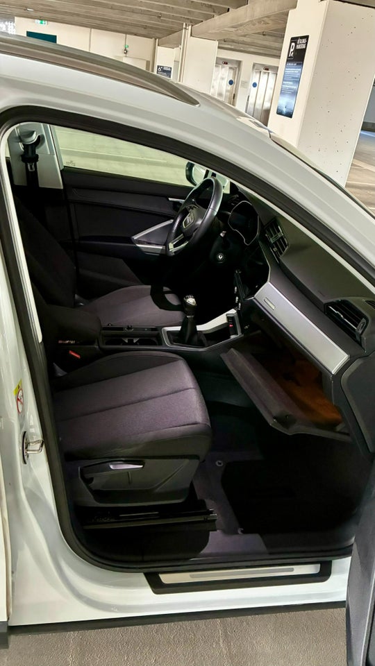 Audi Q3 35 TFSi Advanced Prestige 5d
