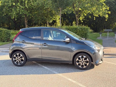 Toyota Aygo 1,0 VVT-i x-press 5d