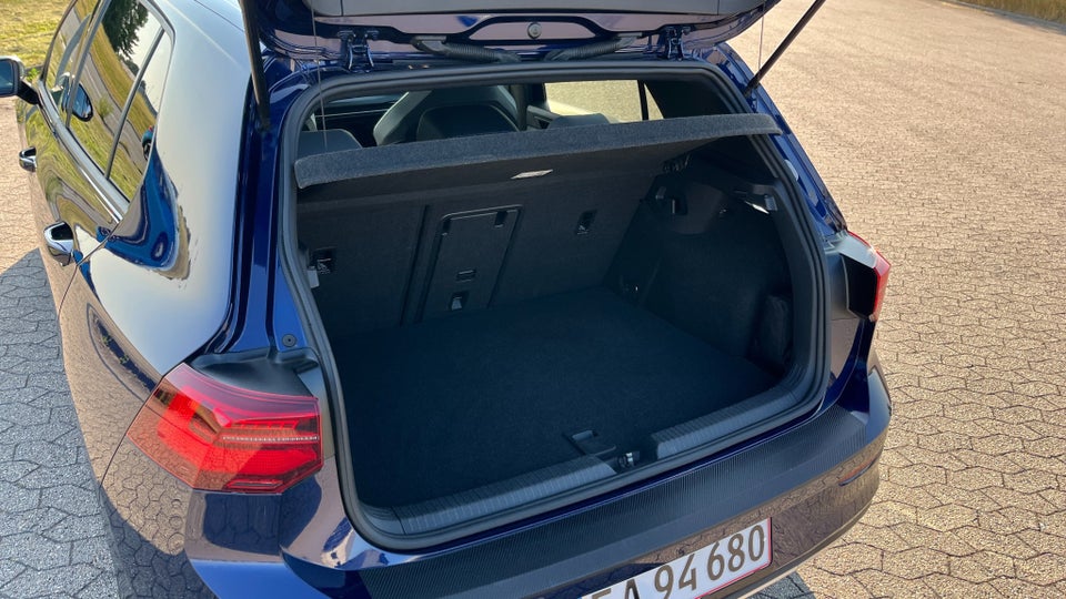 VW Golf VIII 1,4 GTE DSG 5d