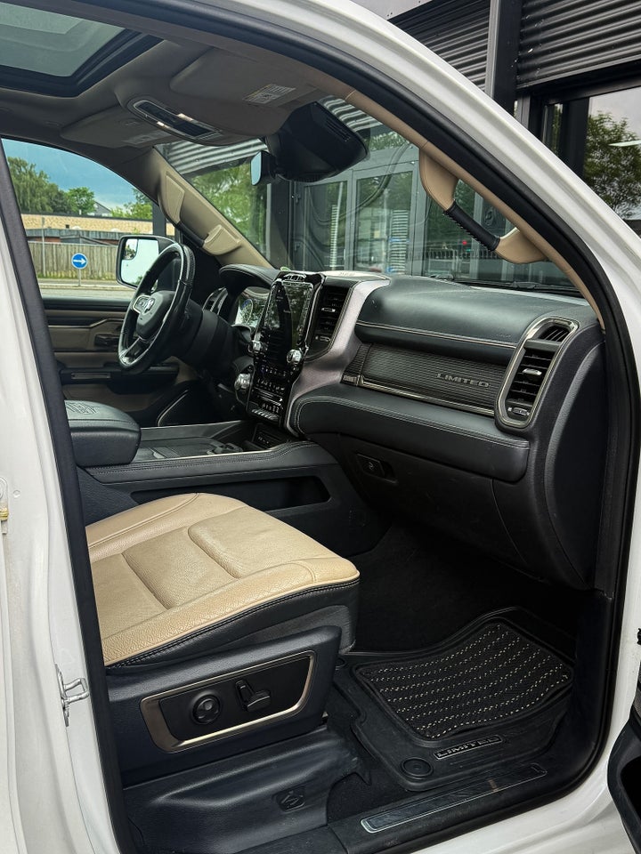 Dodge RAM 1500 5,7 V8 Limited Crew Cab aut. 4x4 4d