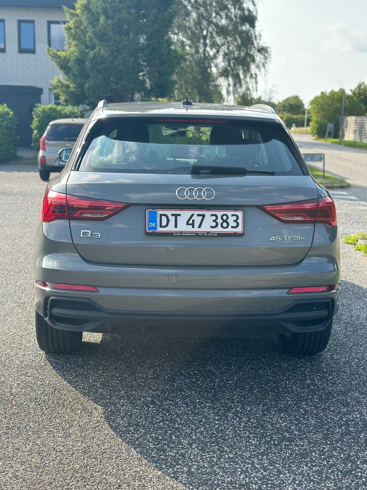 Audi Q3 45 TFSi e S-line+ S-tr. 5d