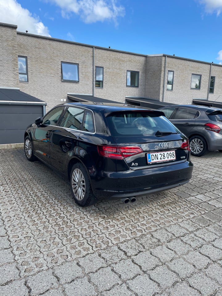 Audi A3 1,4 TFSi 140 Attraction Sportback 5d