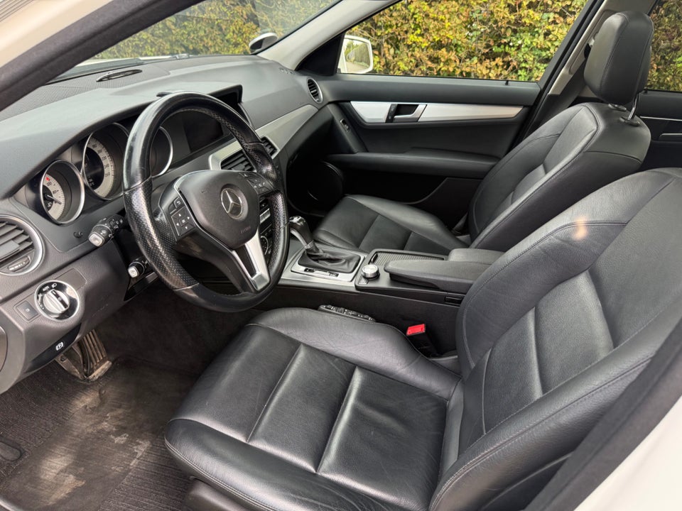 Mercedes C220 2,2 CDi Avantgarde stc. aut. 5d