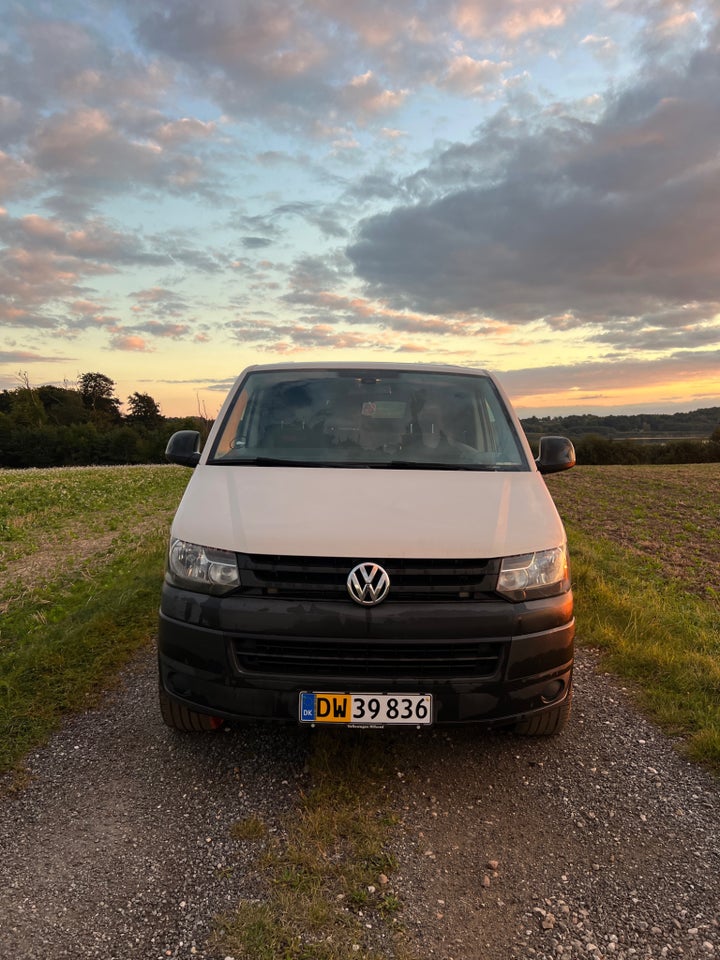 VW Transporter 2,0 TDi 140 Kassevogn lang