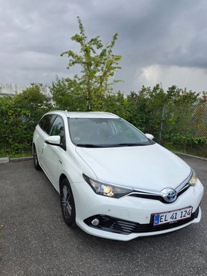 Toyota Auris 1,8 Hybrid H2 Touring Sports CVT 5d