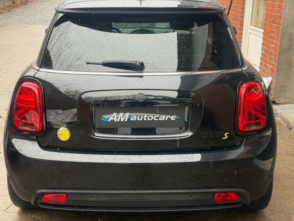 MINI Cooper SE Maximise 3d