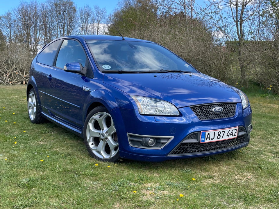 Ford Focus 2,5 ST 3d