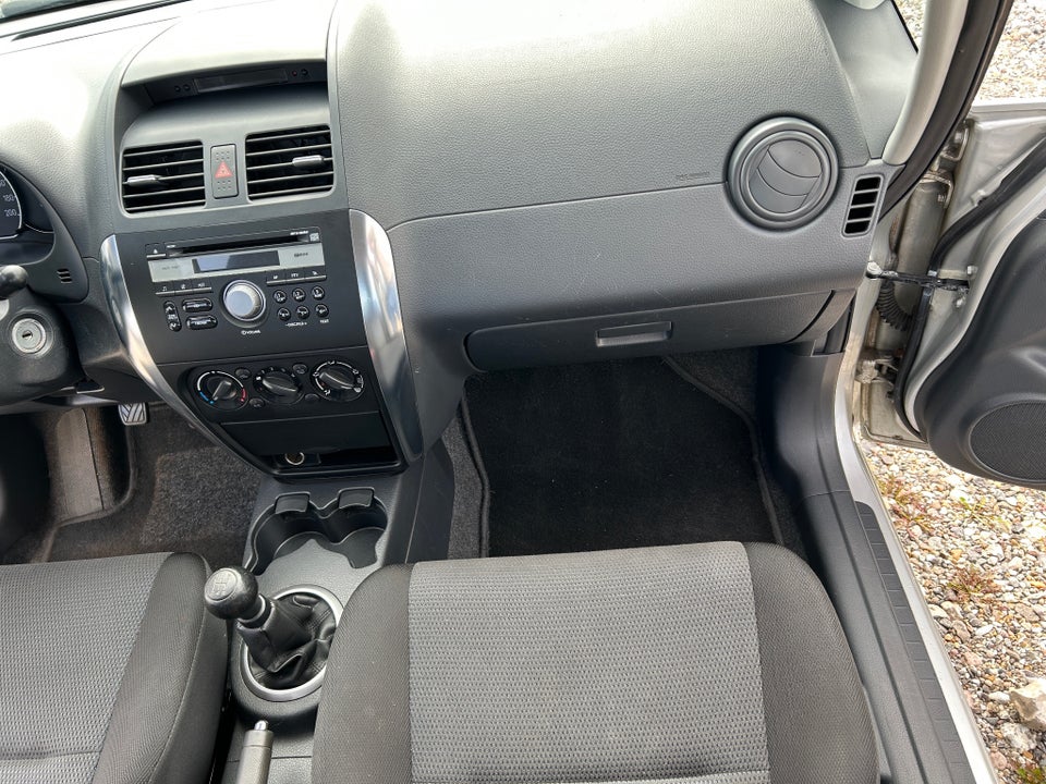 Suzuki SX4 1,6 GLS 5d