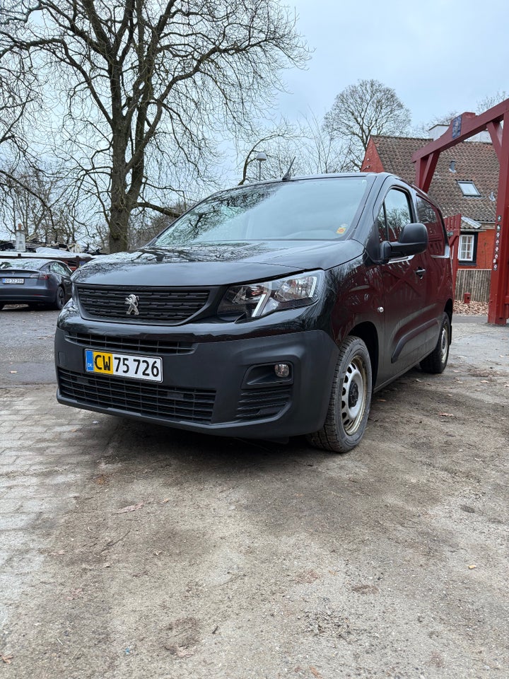 Peugeot Partner 1,5 BlueHDi 130 L1V2 Plus EAT8 Van