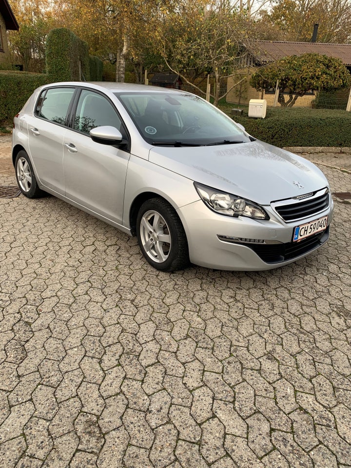 Peugeot 308 1,6 BlueHDi 120 Style 5d