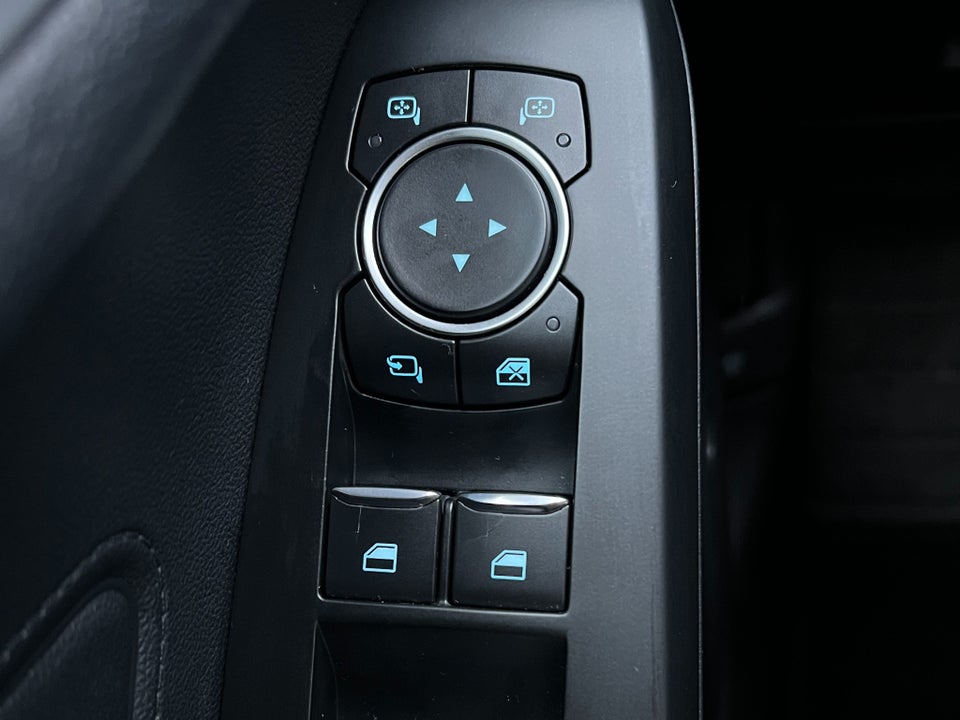 Ford Focus 1,5 EcoBlue Titanium Business stc. aut. 5d