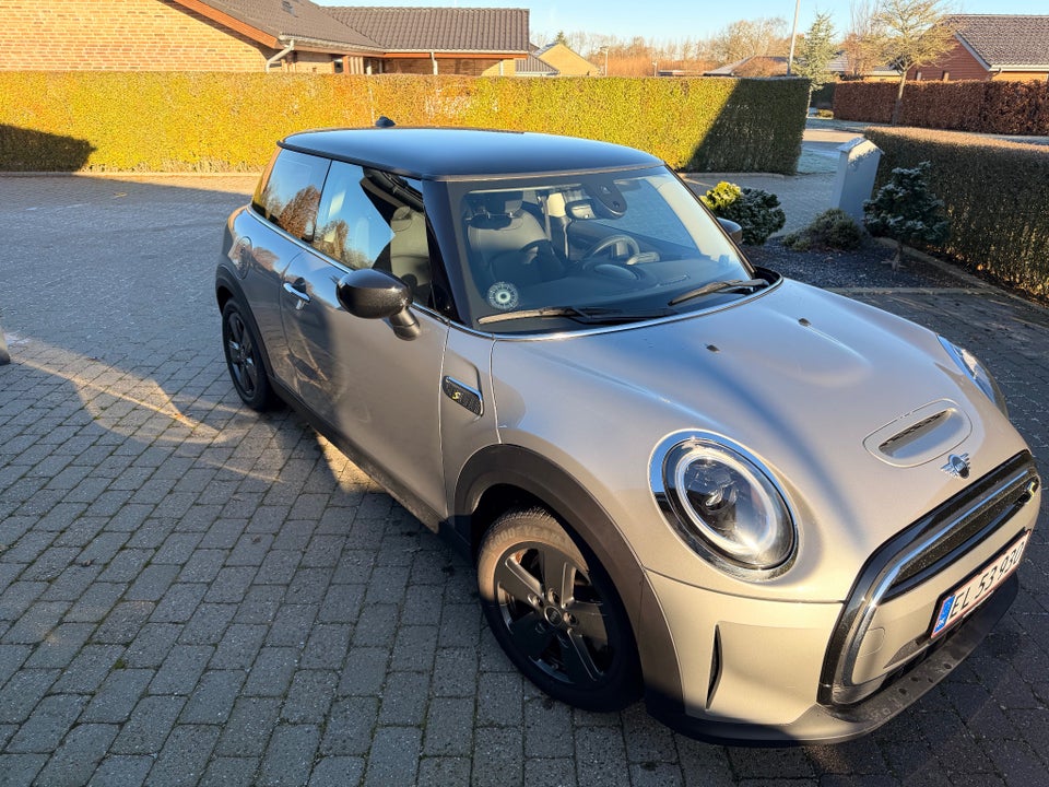 MINI Cooper SE Maximise 3d
