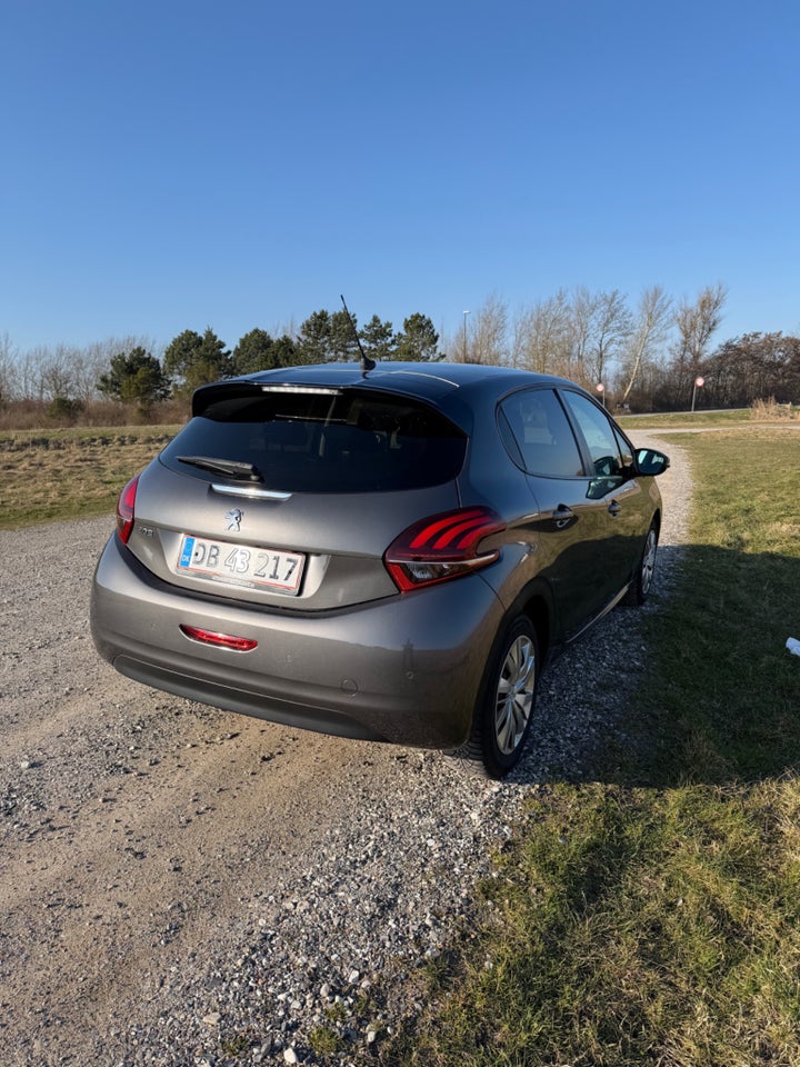 Peugeot 208 1,2 PureTech 82 Style 5d