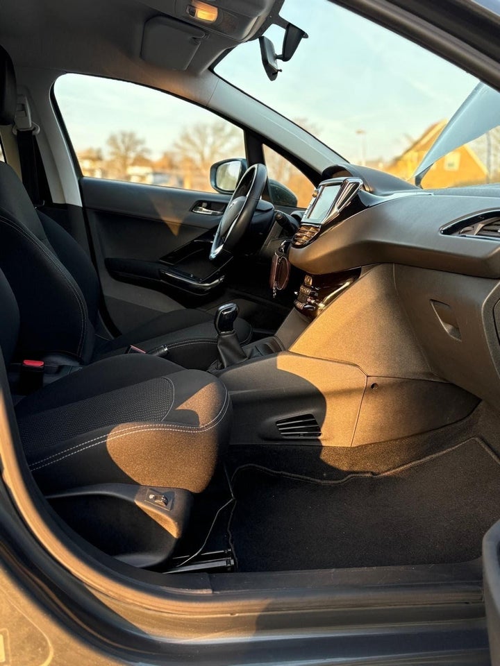 Peugeot 208 1,2 VTi 82 Active 5d