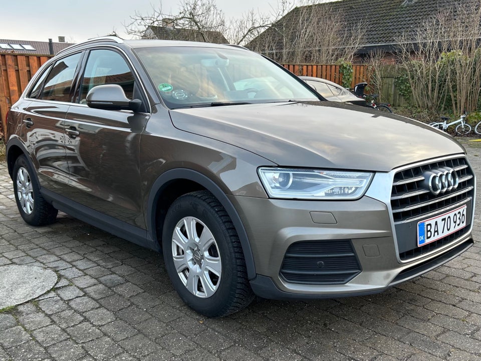 Audi Q3 1,4 TFSi 150 S-tr. 5d