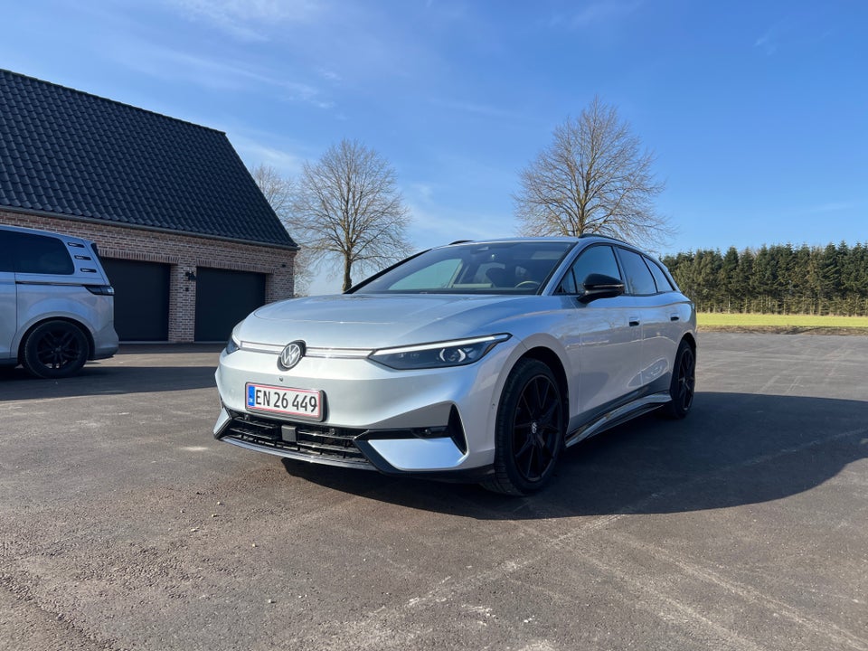 VW ID.7 77 Pro Tourer 5d