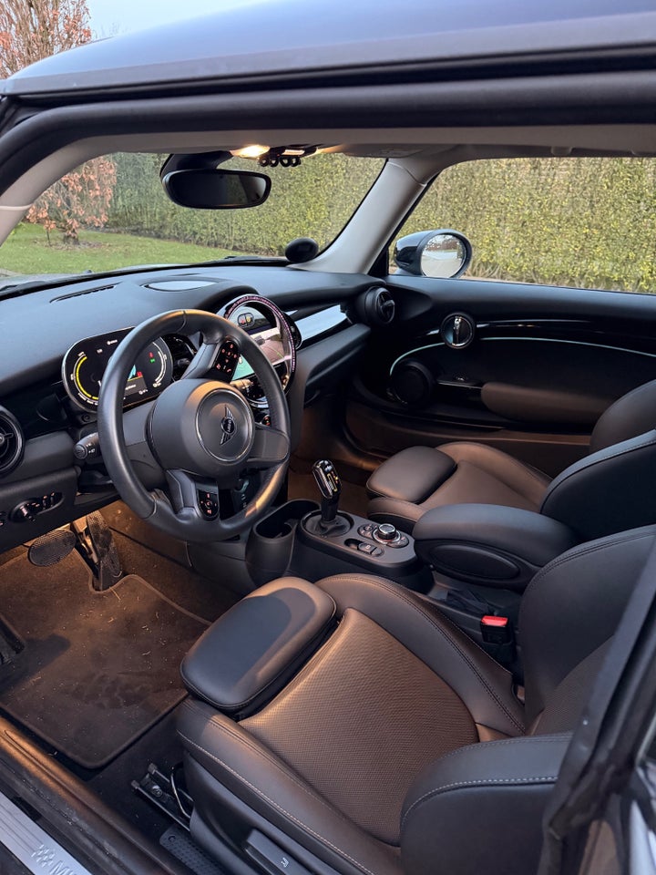 MINI Cooper SE Maximise 3d