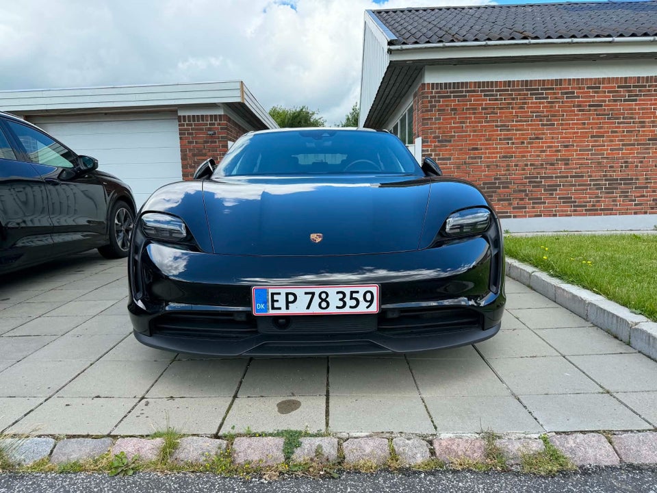 Porsche Taycan 4d