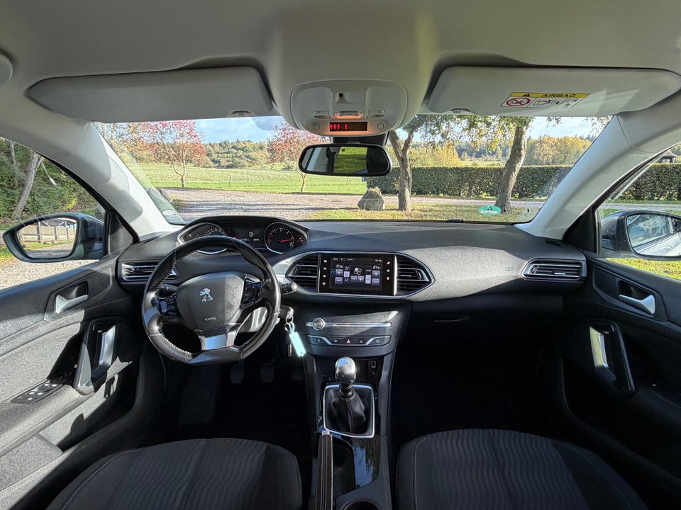 Peugeot 308 1,6 BlueHDi 120 Style SW 5d
