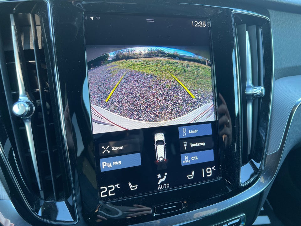 Volvo V60 2,0 T4 190 R-Design aut. 5d