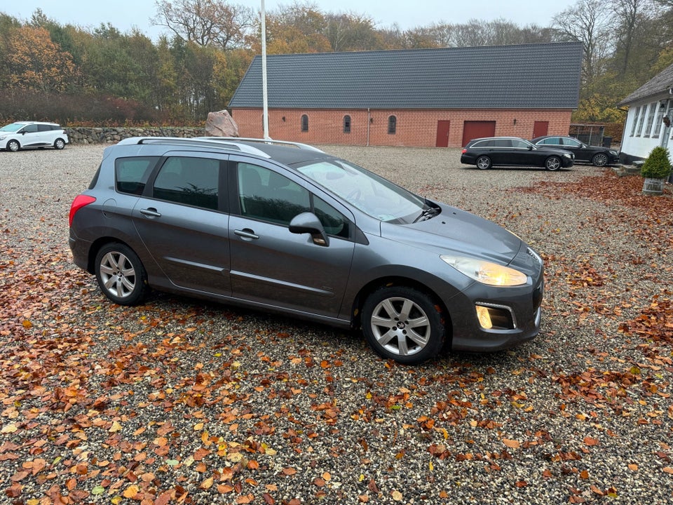 Peugeot 308 1,6 e-HDi 112 Sportium SW 7prs 5d