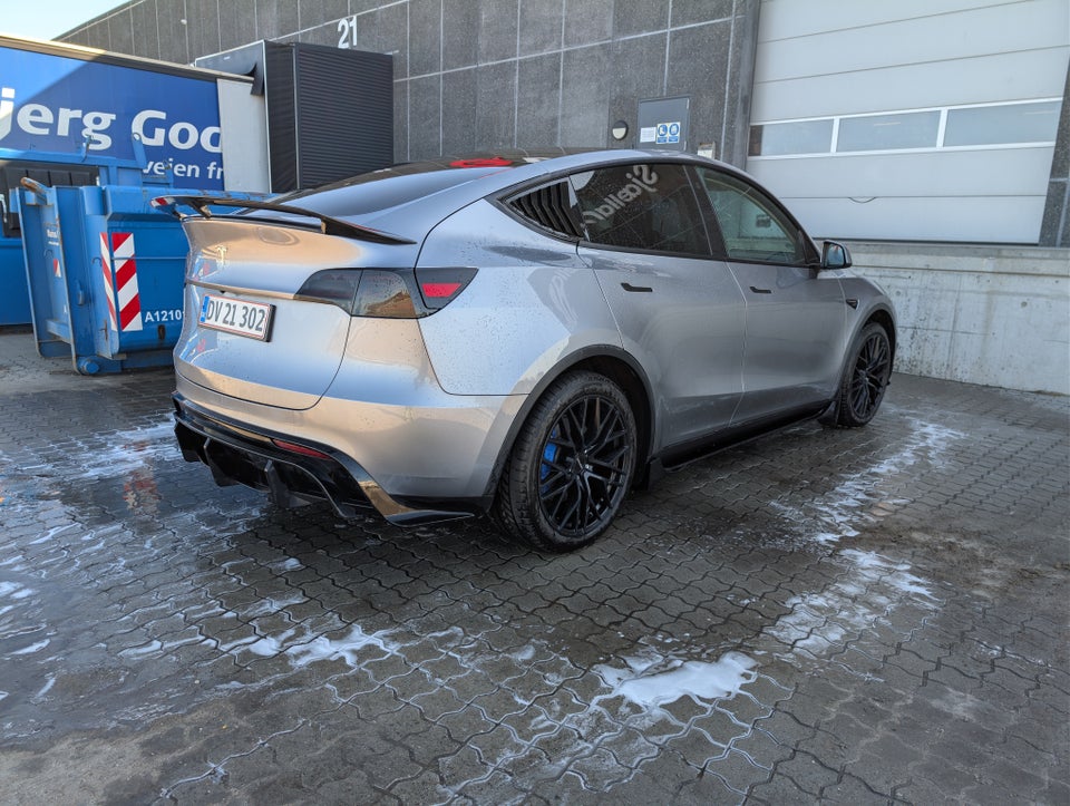 Tesla Model Y RWD 5d