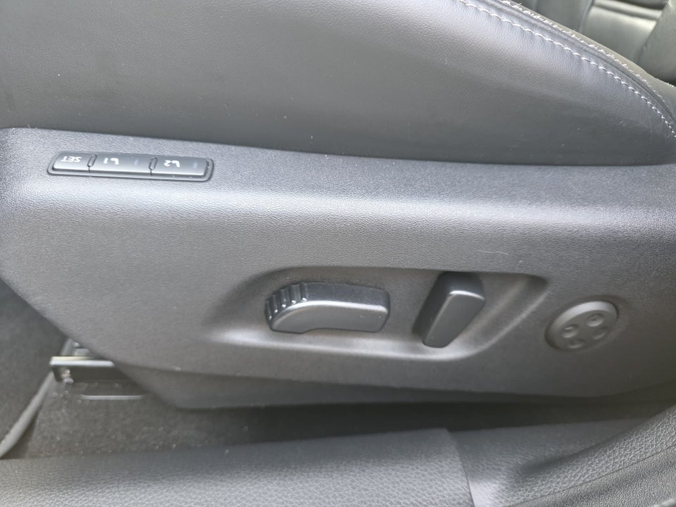 Nissan Qashqai 1,6 dCi 130 Tekna X-tr. 5d