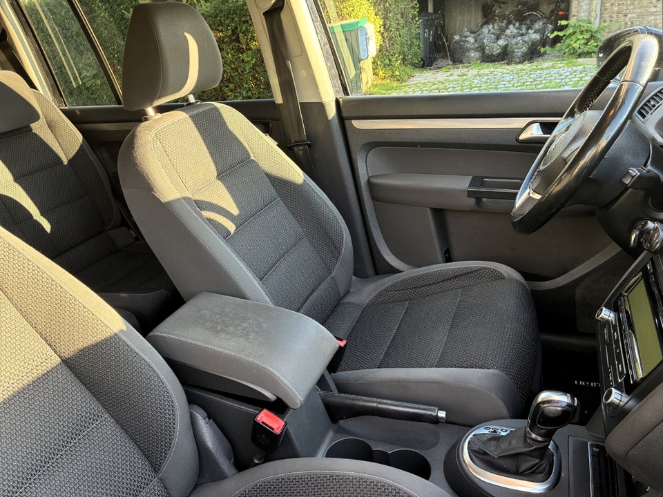 VW Touran 1,6 TDi 105 Trendline DSG 7prs 5d