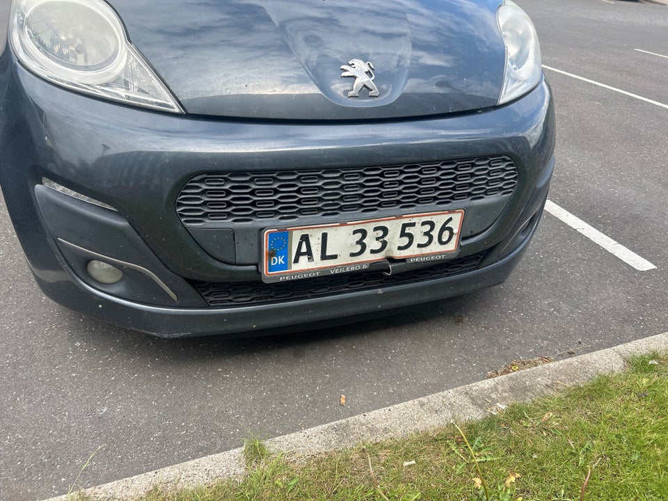 Peugeot 107 1,0 White 5d