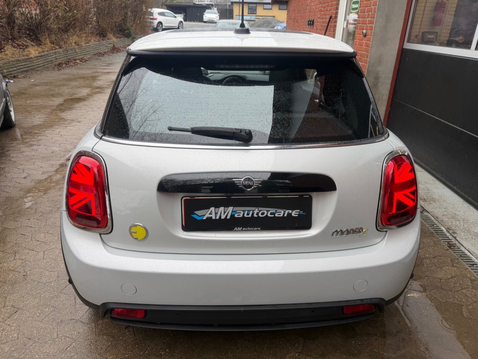 MINI Cooper SE Maximise 3d