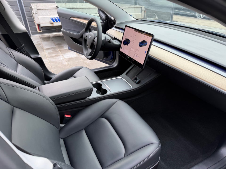 Tesla Model 3 Performance AWD 4d