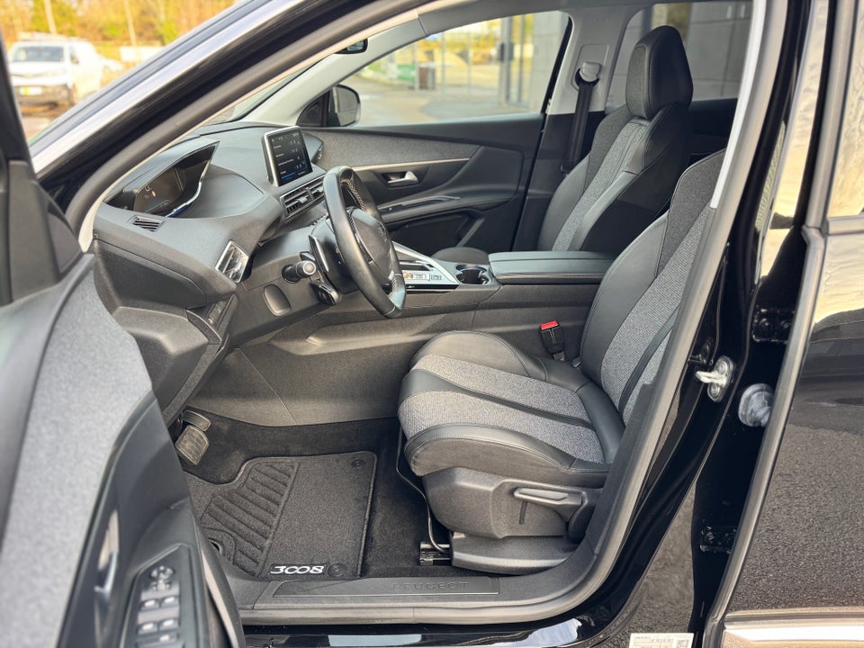 Peugeot 3008 1,5 BlueHDi 130 Allure EAT8 5d