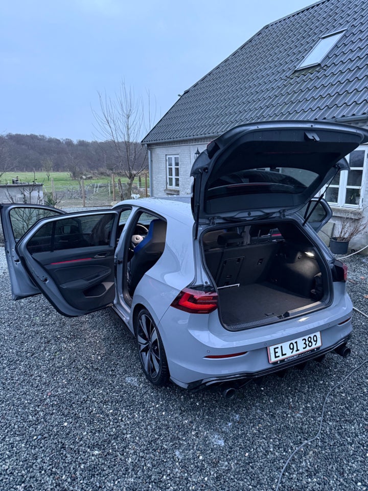 VW Golf VIII 1,4 GTE DSG 5d